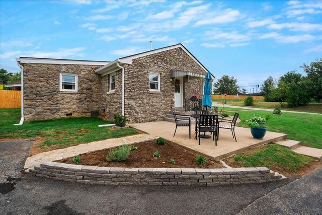 2206 Circle Drive, Lexington, KY 40505