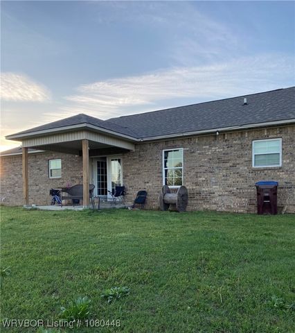 1111 Bluebird Drive, Cedarville, AR 72932