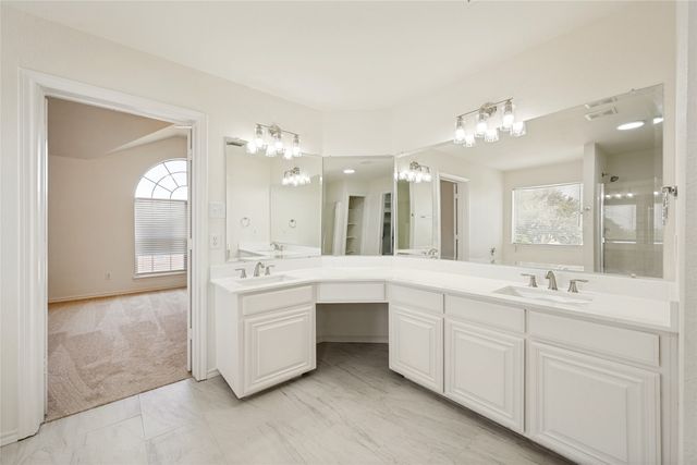600 Sunfish Drive, Crowley, TX 76036