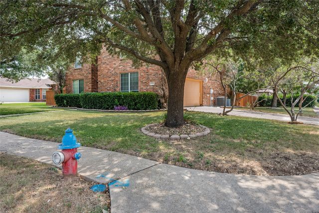 600 Sunfish Drive, Crowley, TX 76036