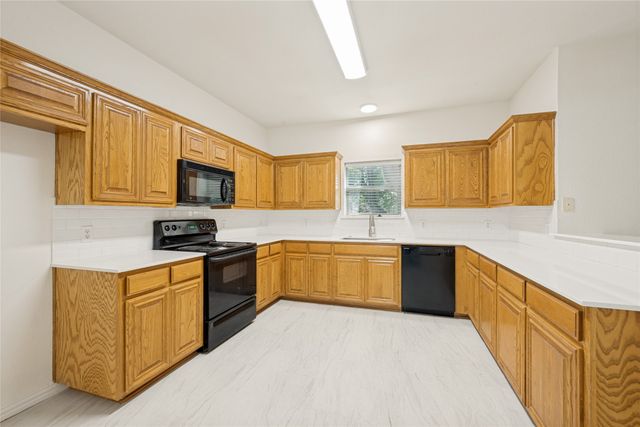 600 Sunfish Drive, Crowley, TX 76036