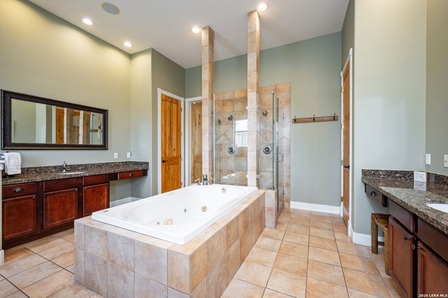 800 High Oaks, Canyon Lake, TX 78133