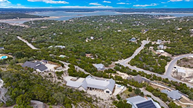 800 High Oaks, Canyon Lake, TX 78133