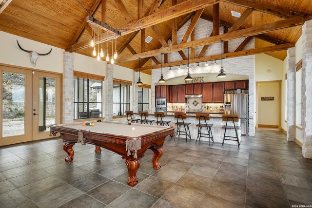 800 High Oaks, Canyon Lake, TX 78133