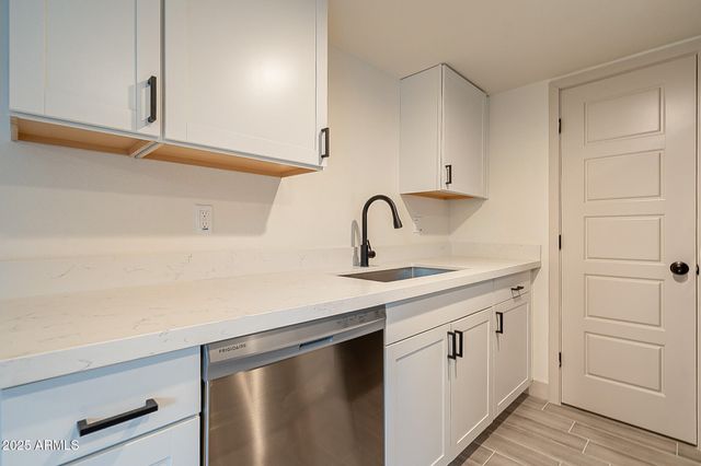 600 S DOBSON Road 39, Mesa, AZ 85202