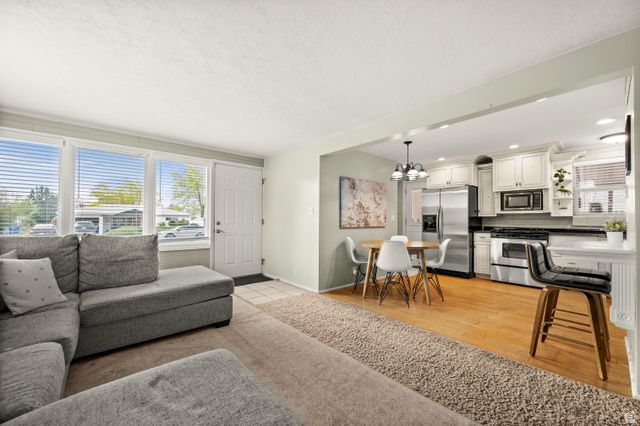 8501 S 1475 E, Sandy, UT 84093