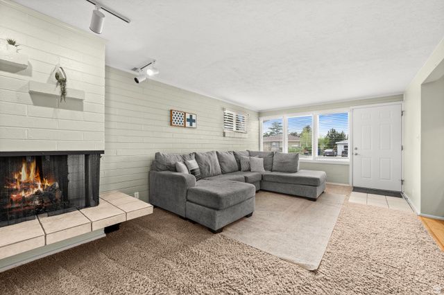 8501 S 1475 E, Sandy, UT 84093