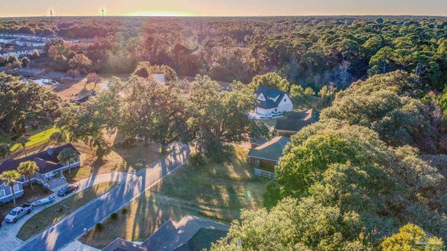 7030 Rampart Way, Pensacola, FL 32505