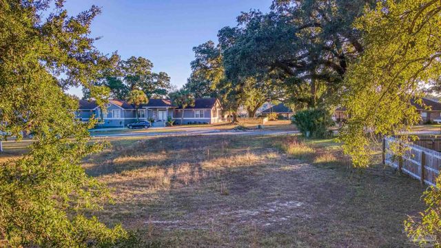 7030 Rampart Way, Pensacola, FL 32505