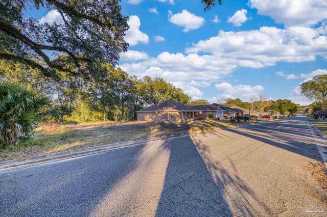 7030 Rampart Way, Pensacola, FL 32505