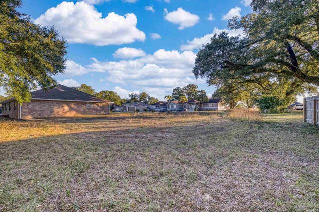 7030 Rampart Way, Pensacola, FL 32505