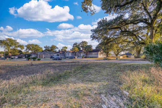 7030 Rampart Way, Pensacola, FL 32505