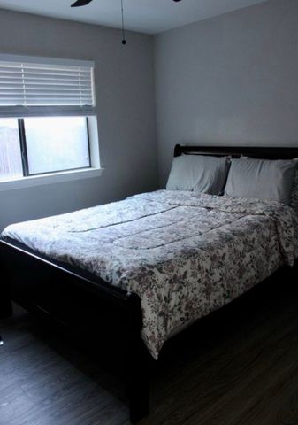 808 Bridgewater Lane, Mesquite, TX 75181