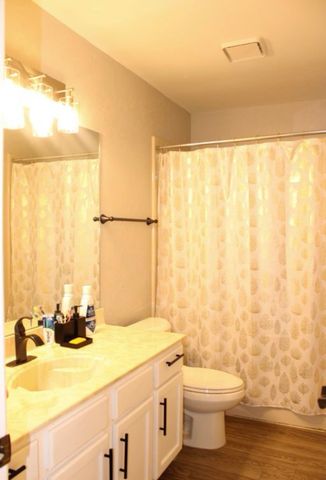 808 Bridgewater Lane, Mesquite, TX 75181