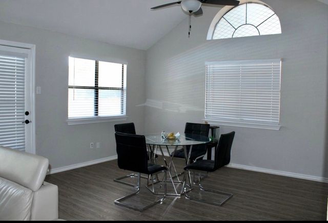 808 Bridgewater Lane, Mesquite, TX 75181