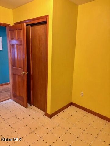 36 Archibald Street, Colonie, NY 12189