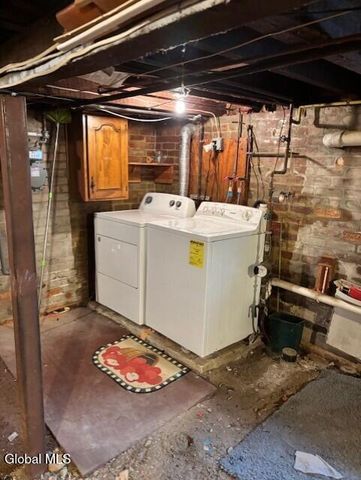 36 Archibald Street, Colonie, NY 12189