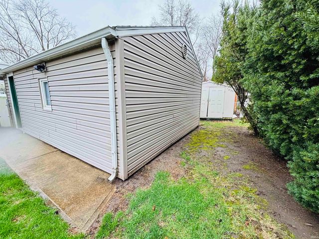 22 Ulen Place, Lafayette, IN 47904