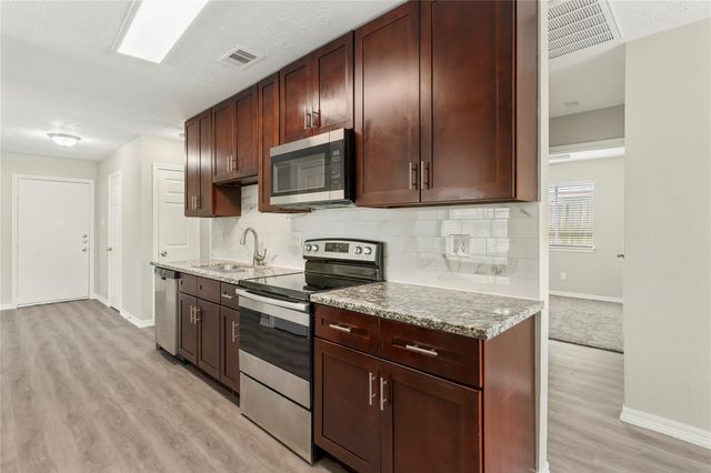 18626 Lippizaner Drive, Cypress, TX 77433