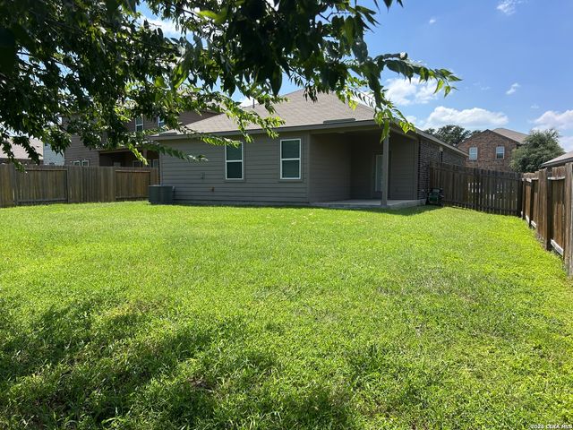 7970 Cactus Plum Dr, San Antonio, TX 78254