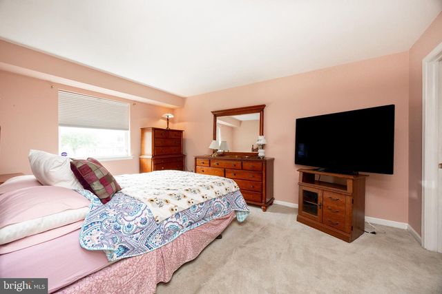 801 HORSESHOE DR #801, Royersford, PA 19468