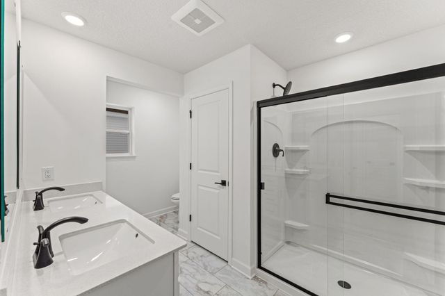 22385 Isla Way, Rogers, MN 55374