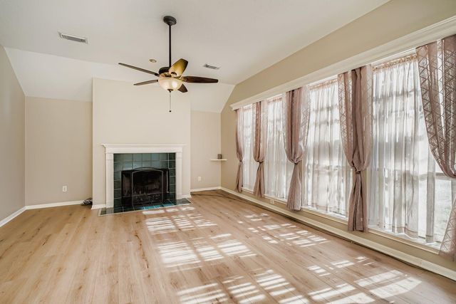 3011 Quill Meadow Drive, League City, TX 77573