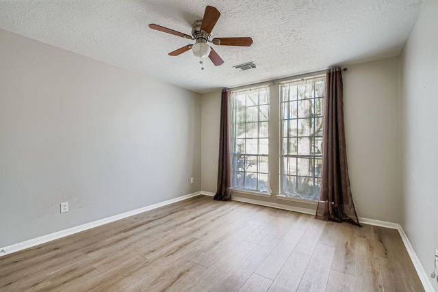 3011 Quill Meadow Drive, League City, TX 77573