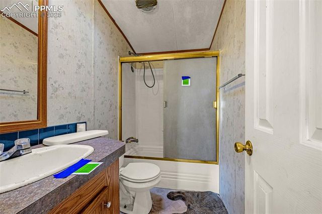 100 Wolverine Drive, Florissant, CO 80816