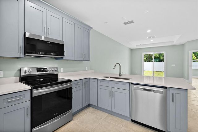 13 KARAS TRAIL, Palm Coast, FL 32164