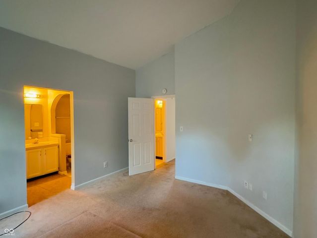 2702 E 56th Street, Indianapolis, IN 46220