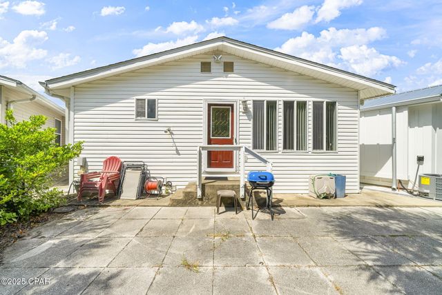 73 Gulf Loop, Panama City Beach, FL 32408