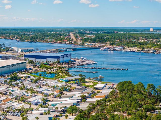 73 Gulf Loop, Panama City Beach, FL 32408