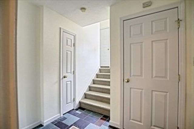 70 Londonderry Rd 70, Grafton, MA 01519