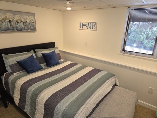 70 Londonderry Rd 70, Grafton, MA 01519