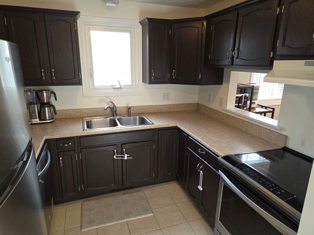 70 Londonderry Rd 70, Grafton, MA 01519