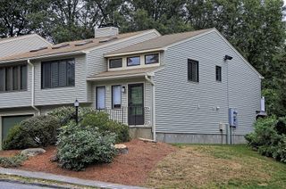 70 Londonderry Rd 70, Grafton, MA 01519