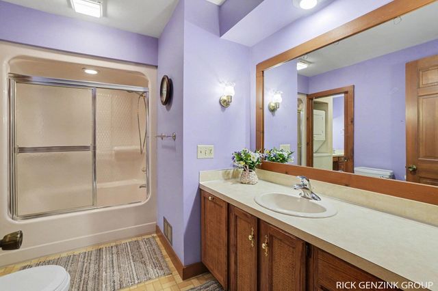 314 Foxcroft Circle, Holland, MI 49423