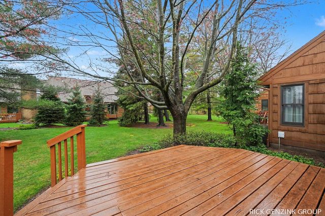 314 Foxcroft Circle, Holland, MI 49423