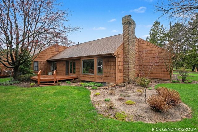 314 Foxcroft Circle, Holland, MI 49423