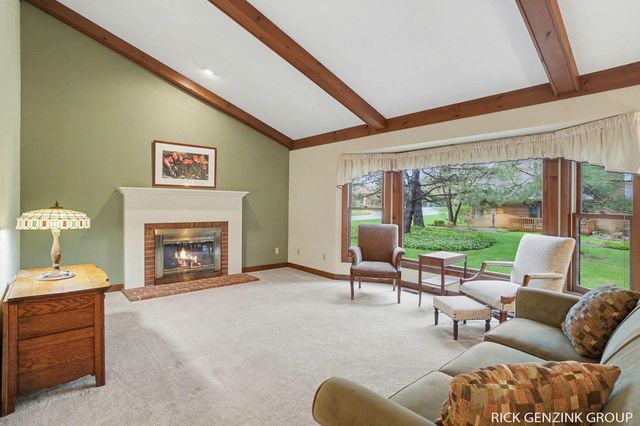 314 Foxcroft Circle, Holland, MI 49423