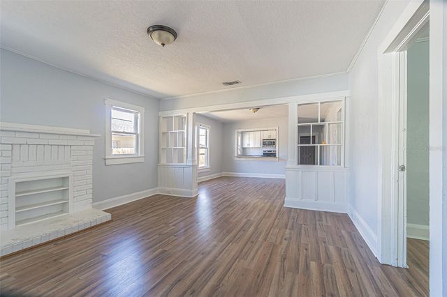 8311 N SEMMES STREET, Tampa, FL 33604