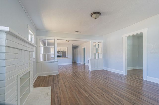 8311 N SEMMES STREET, Tampa, FL 33604