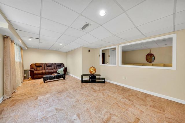 14 Claire Ave, Mansfield, MA 02048