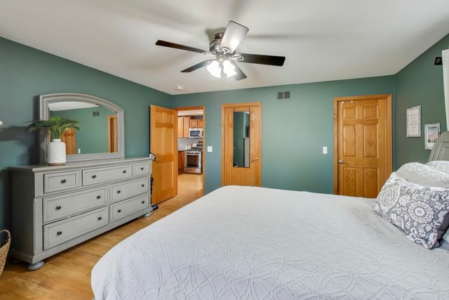 25097 W Buena Avenue, Lake Villa, IL 60046