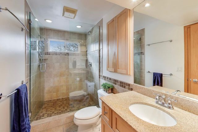 25097 W Buena Avenue, Lake Villa, IL 60046