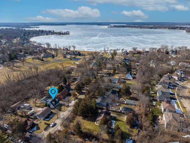 25097 W Buena Avenue, Lake Villa, IL 60046