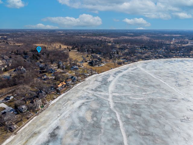 25097 W Buena Avenue, Lake Villa, IL 60046