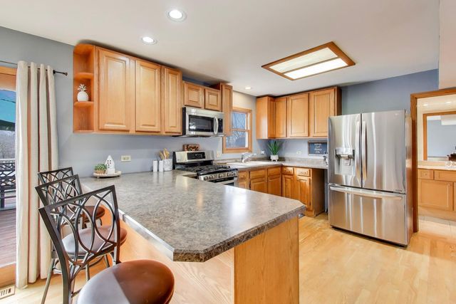 25097 W Buena Avenue, Lake Villa, IL 60046