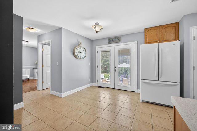 10 COUNTRY RD, Jackson, NJ 08527